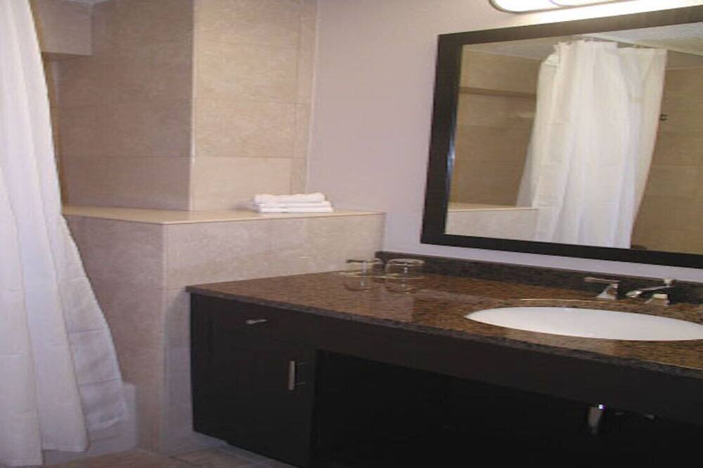 Photo of Bathroom in Contant Farms