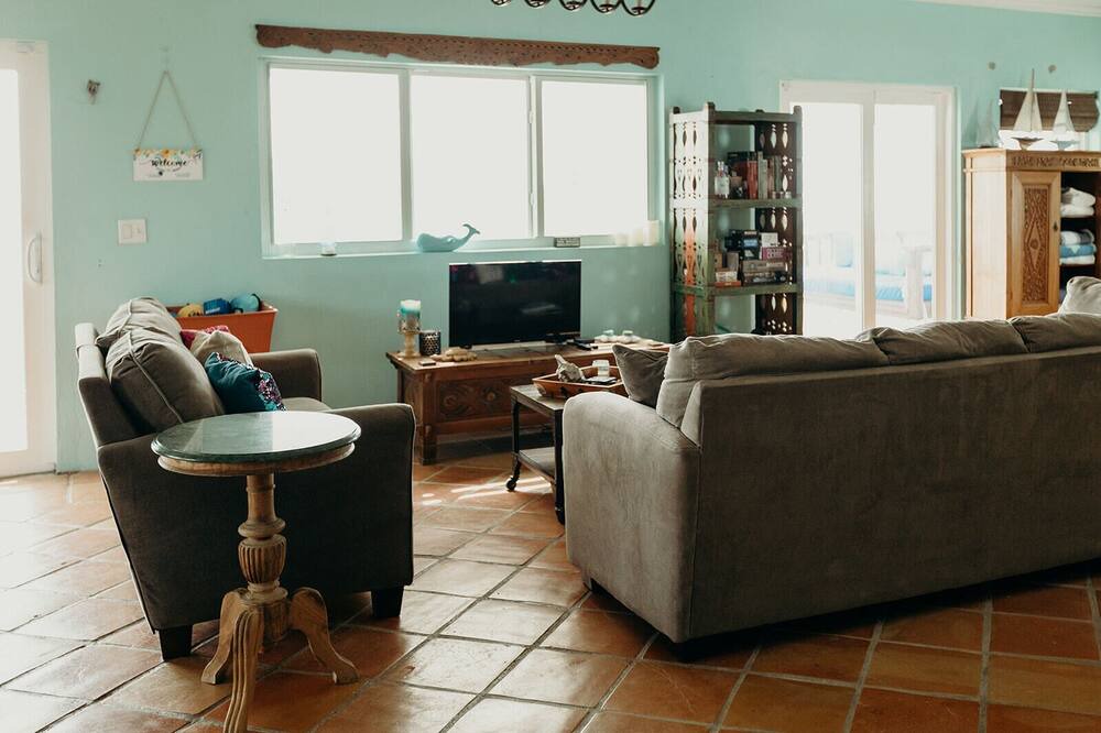 Photo of Livingroom in Cotton Valley