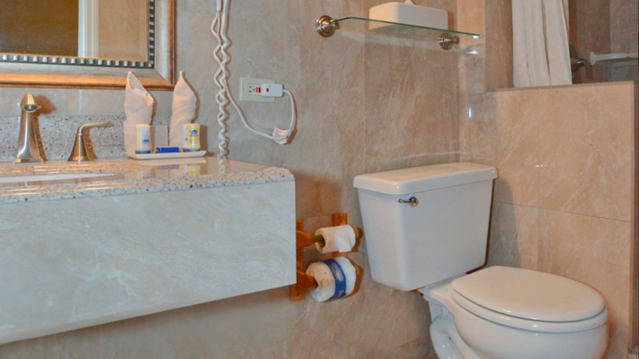 Photo of Bathroom in Charlotte Amalie West