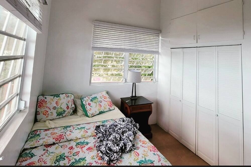 Photo of Bedroom in Estate Lindbergh Bay