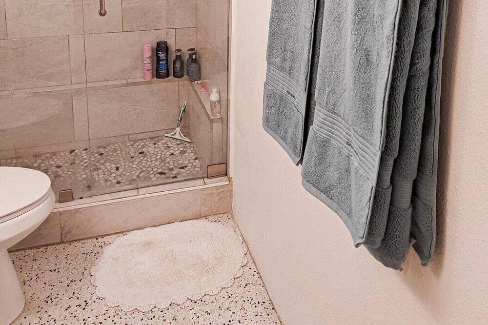 Photo of Bathroom in Orange Grove