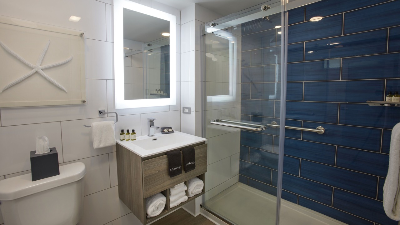 Photo of Bathroom in Estate Turner Hole