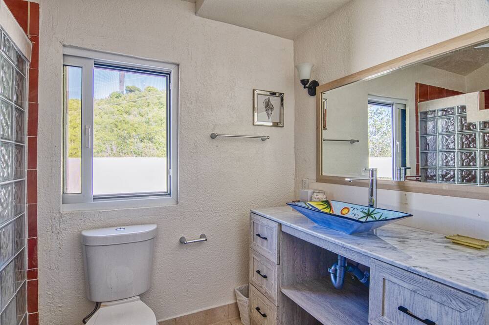 Photo of Bathroom in Estate Pastory
