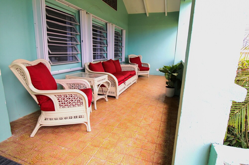 Photo of Patio Balcony in Estate Catherines Rest