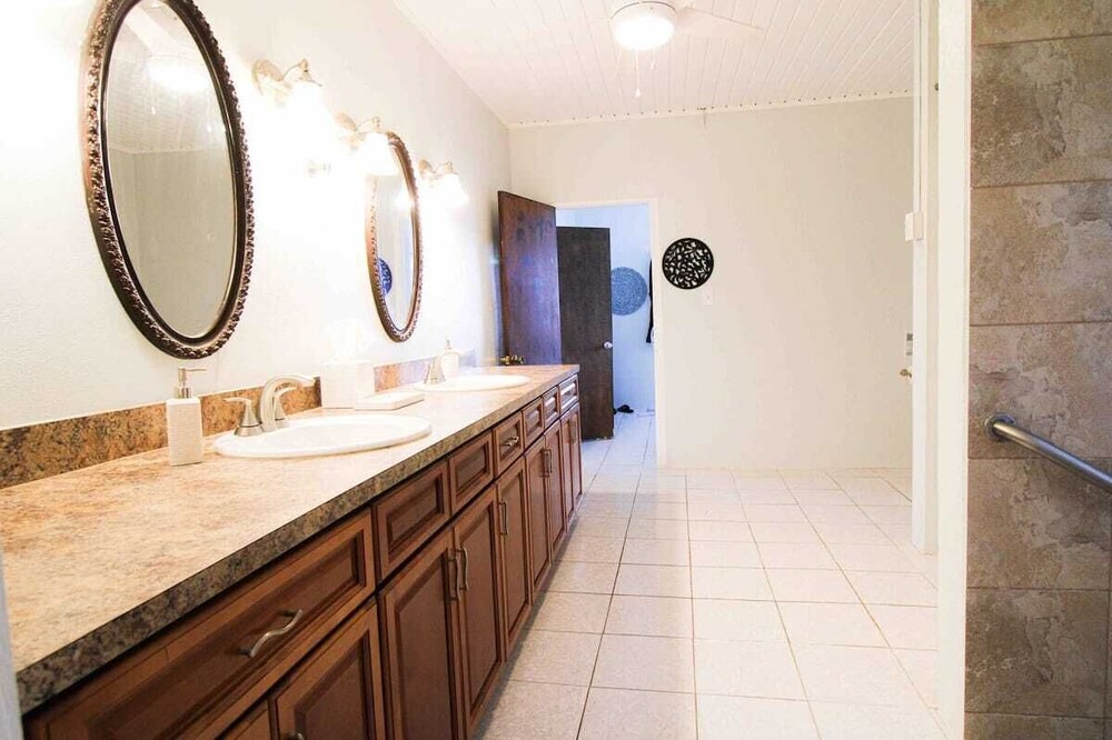 Photo of Bathroom in Estate Catherines Rest