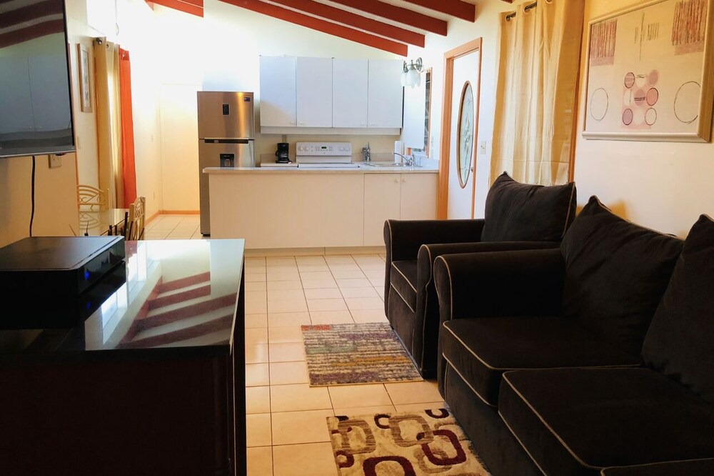 Photo of Livingroom in Estate Pearl