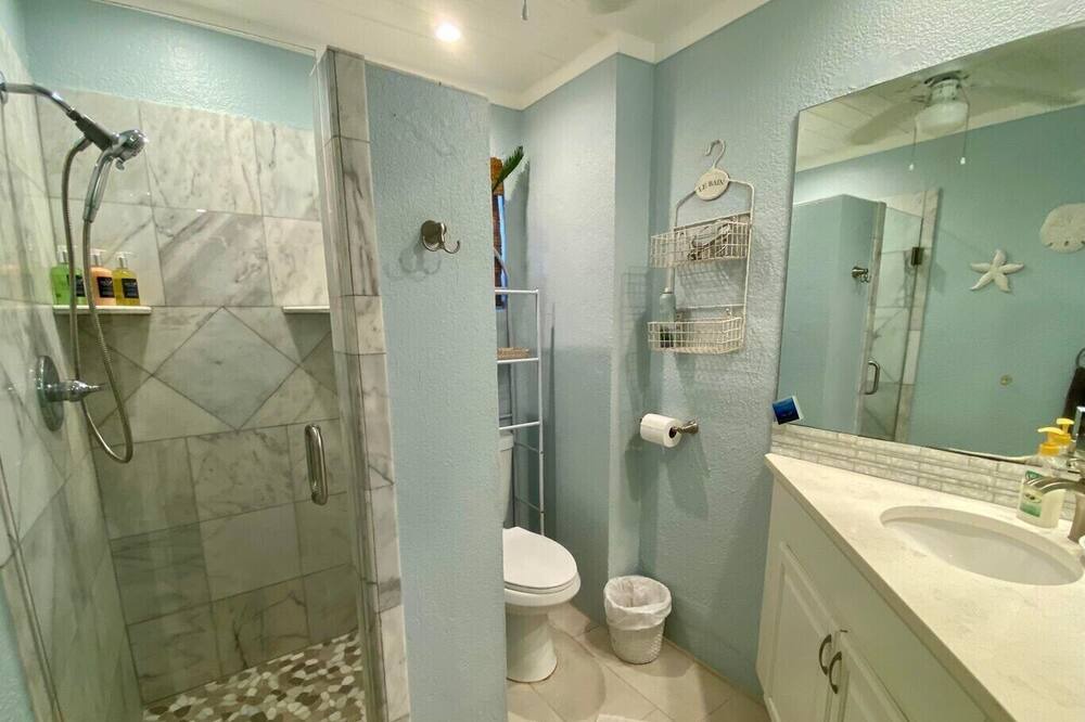 Photo of Bathroom in Estate La Vallee