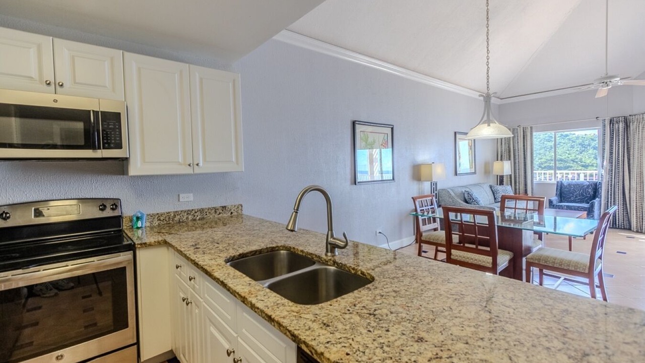 Photo of Kitchen in Estate Kings Quarter