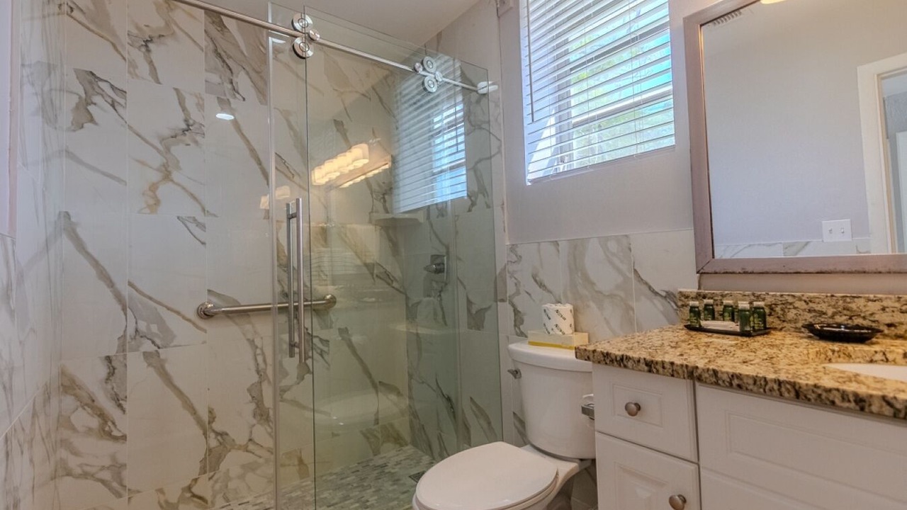 Photo of Bathroom in Estate Kings Quarter