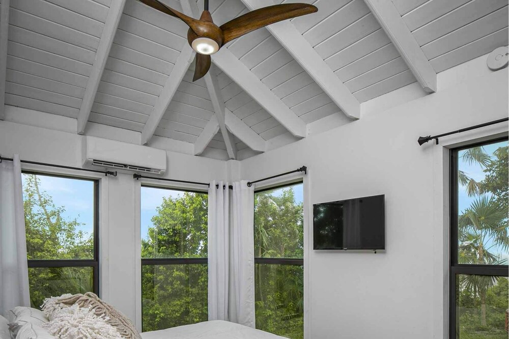 Photo of Bedroom in Upper Carolina
