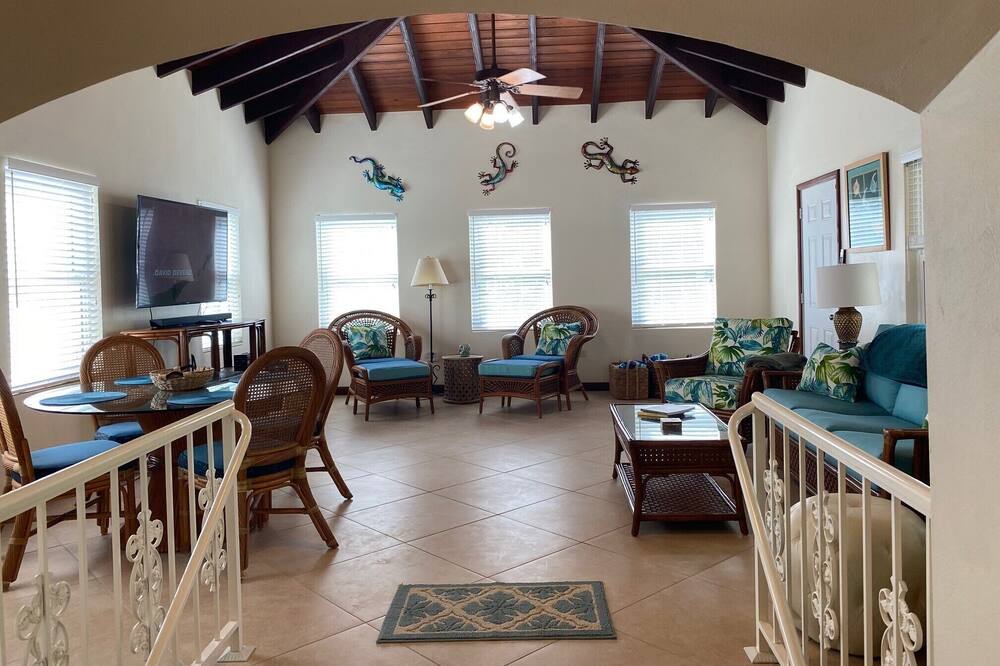 Photo of Livingroom in Maho Bay Quarter