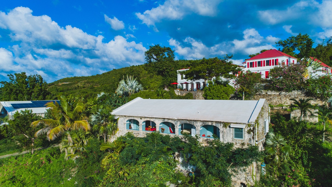 Photo of Outdoor in Estate Sprat Hall