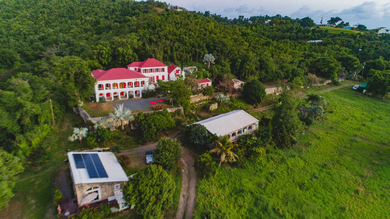 Photo of Outdoor in Estate Sprat Hall