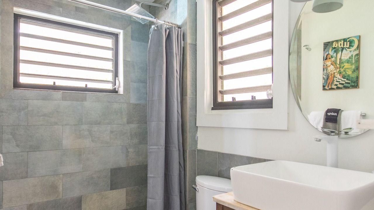 Photo of Bathroom in Red Hook