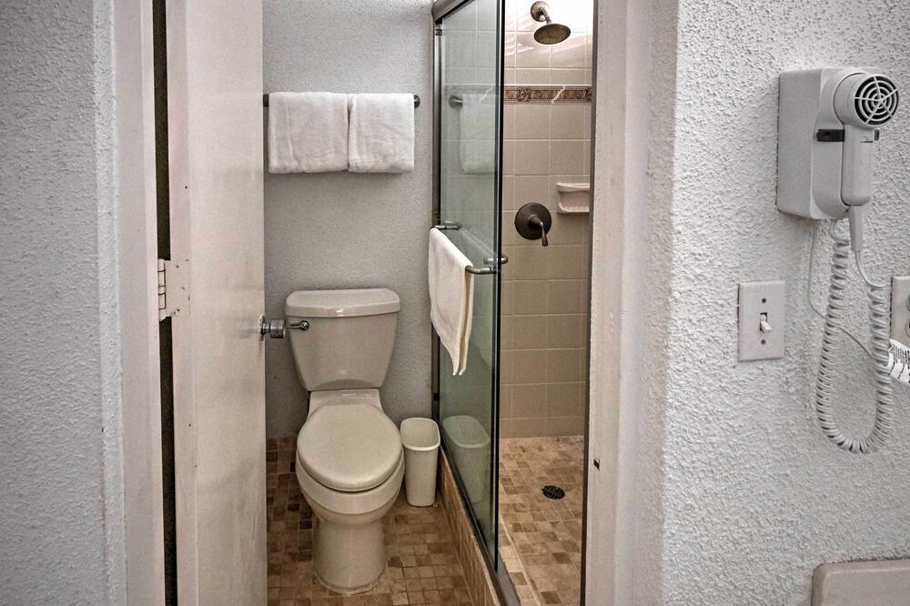 Photo of Bathroom in Bolongo Bay