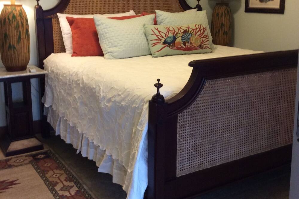 Photo of Bedroom in Slob