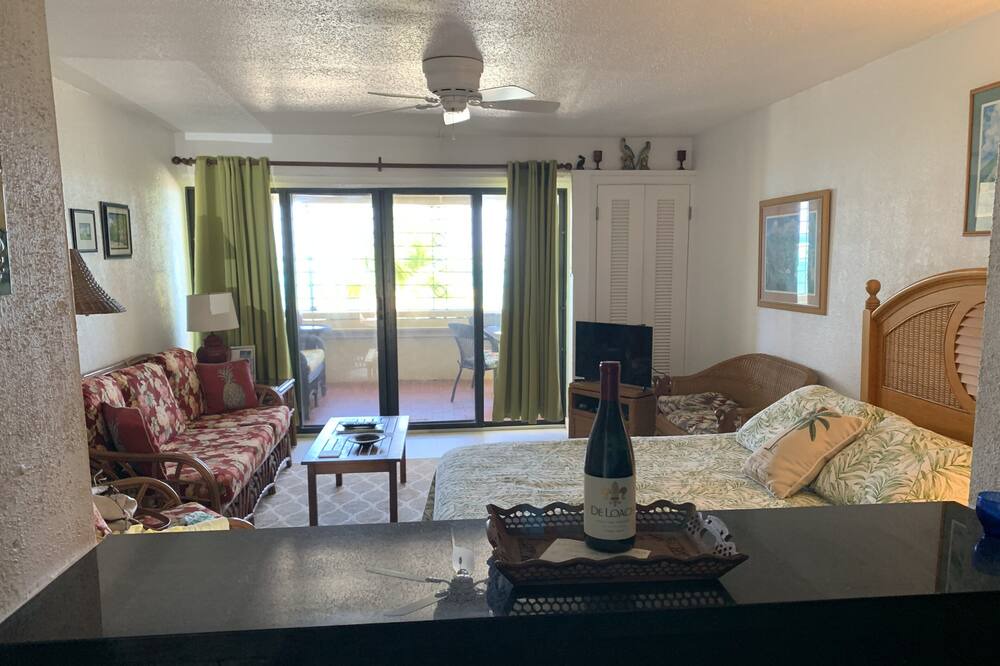 Photo of Bedroom in Estate Golden Rock
