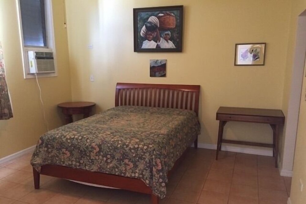 Photo of Bedroom in Estate Hermon Hill