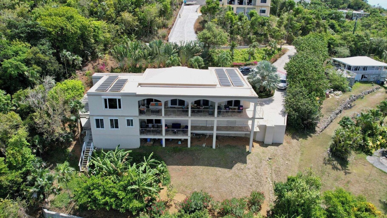 Photo of Outdoor in Estate Caret Bay