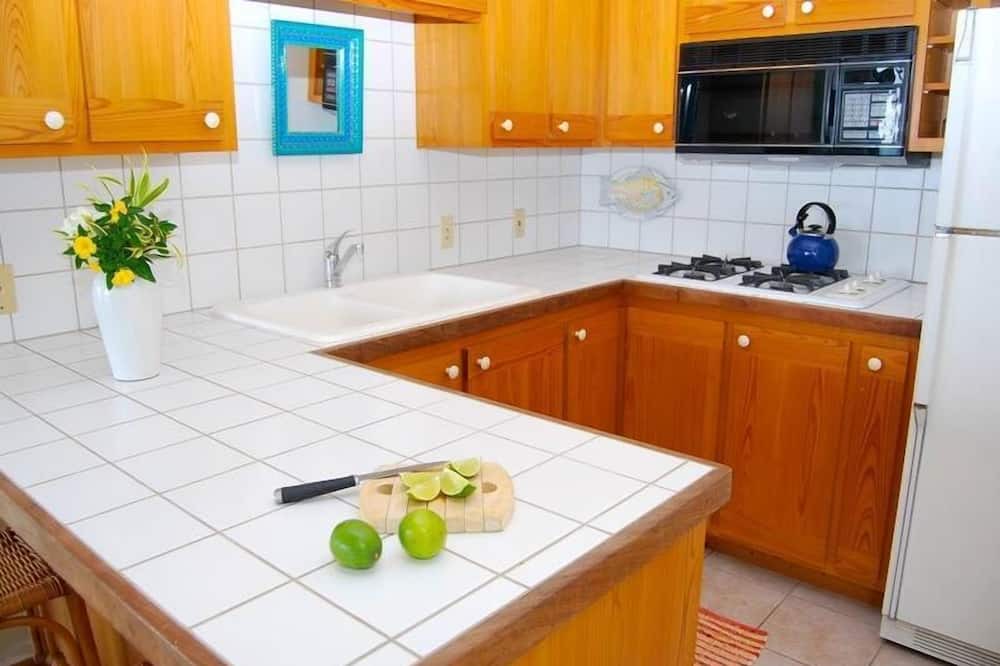 Photo of Kitchen in Contant Farms