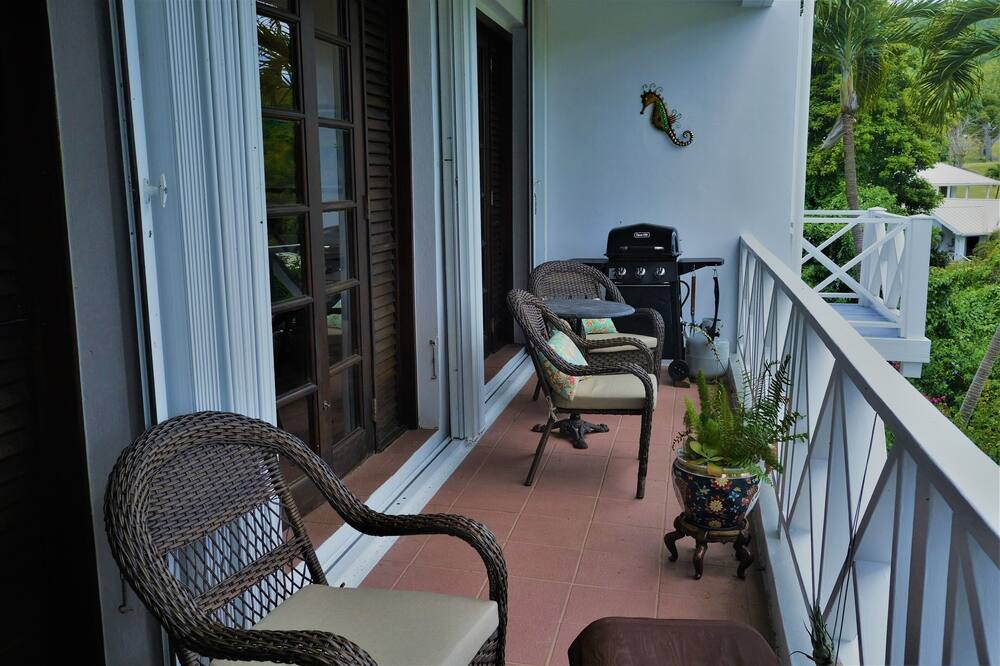 Photo of Patio Balcony in Estate Fountain
