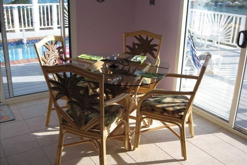 Photo of Livingroom in Seagrape Hill