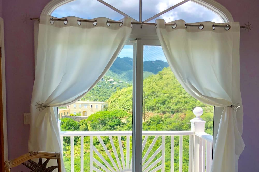 Photo of Patio Balcony in Seagrape Hill