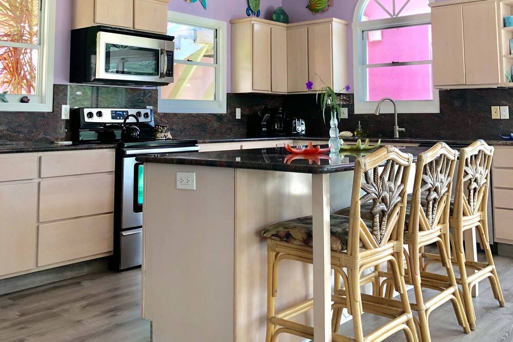 Photo of Kitchen in Seagrape Hill