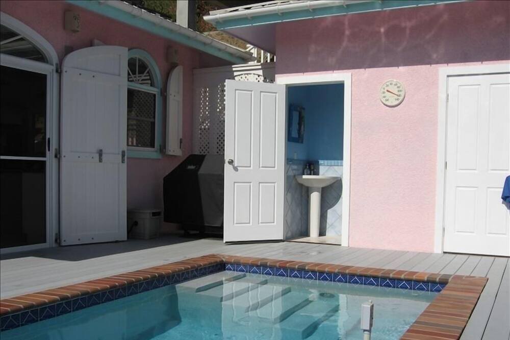 Photo of Bathroom in Seagrape Hill
