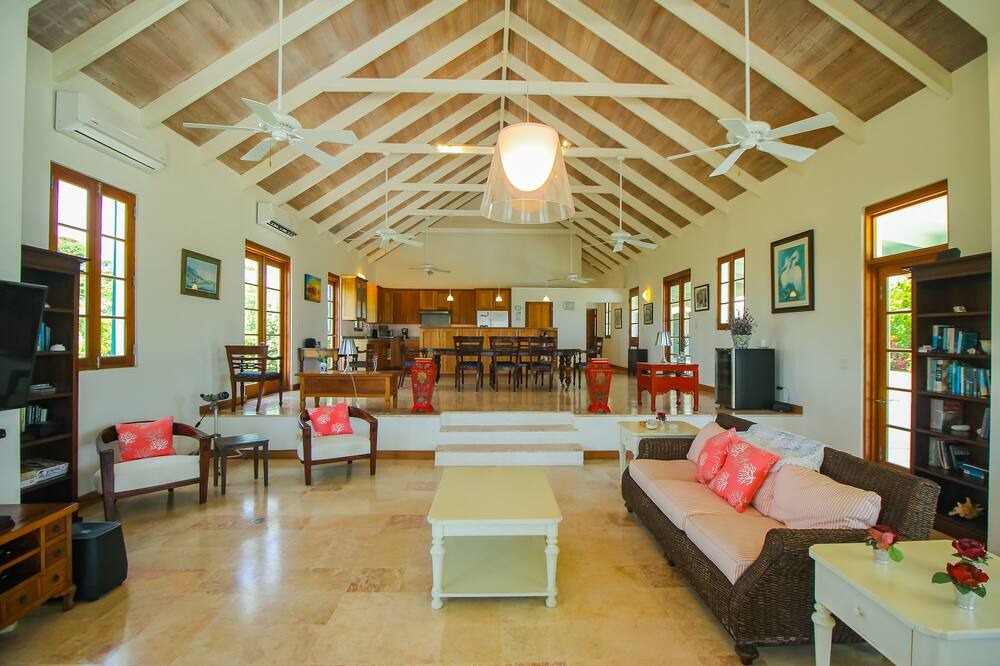 Photo of Livingroom in Estate Shoys