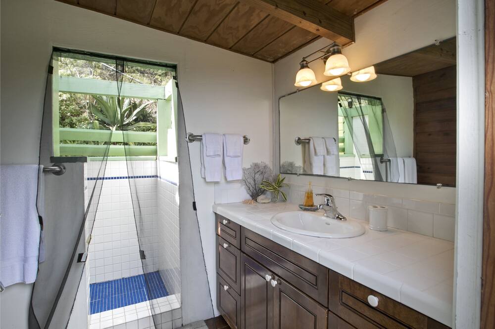 Photo of Bathroom in Estate Emmaus