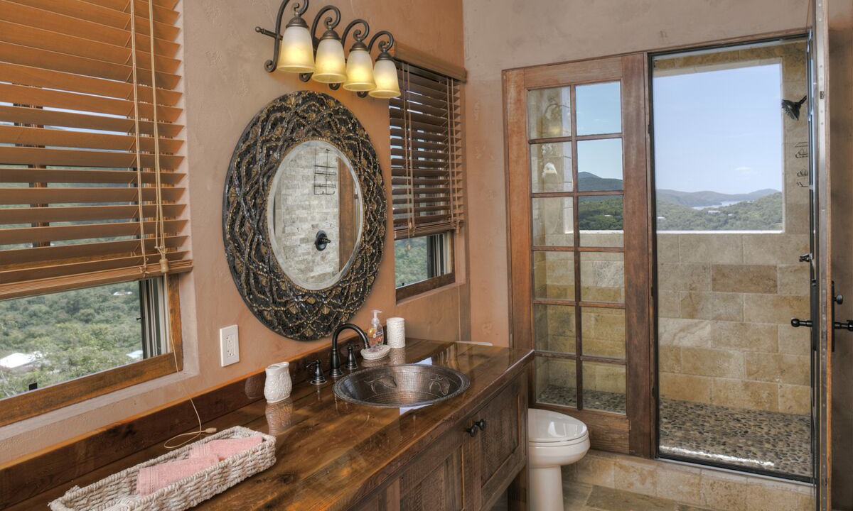 Photo of Livingroom in Point Rendezvous