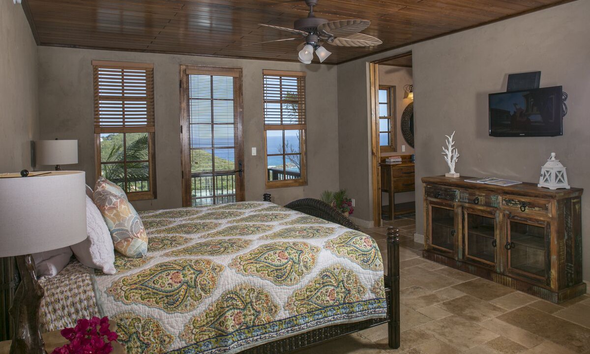 Photo of Bedroom in Point Rendezvous