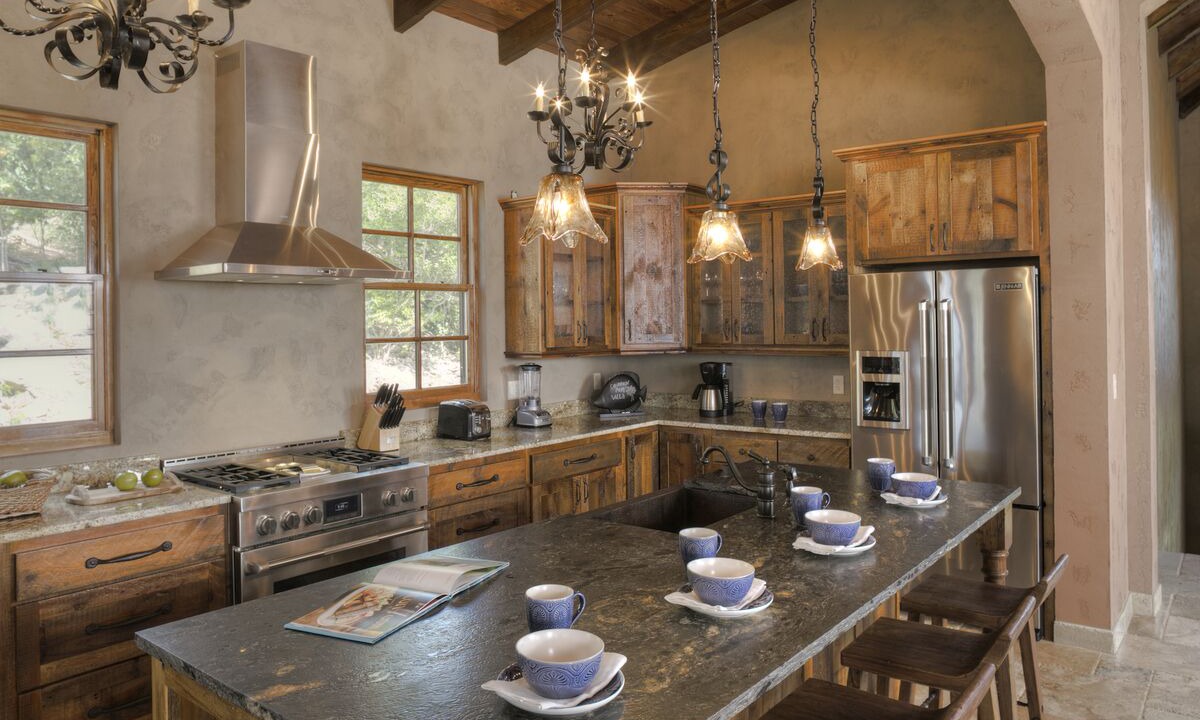 Photo of Kitchen in Point Rendezvous