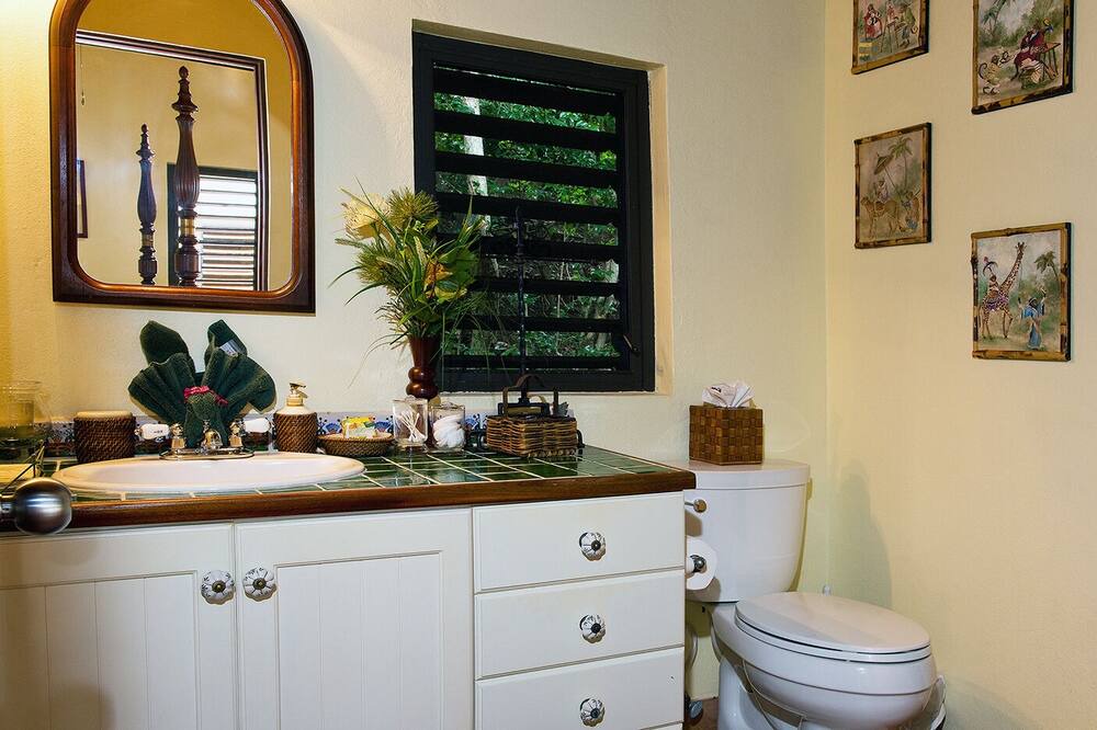 Photo of Bathroom in Rendezvous & Ditleff