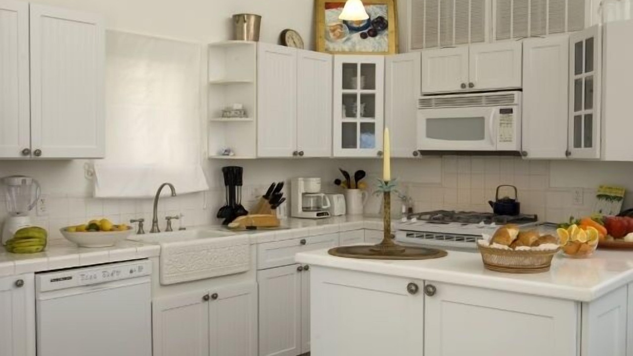 Photo of Kitchen in Point Rendezvous