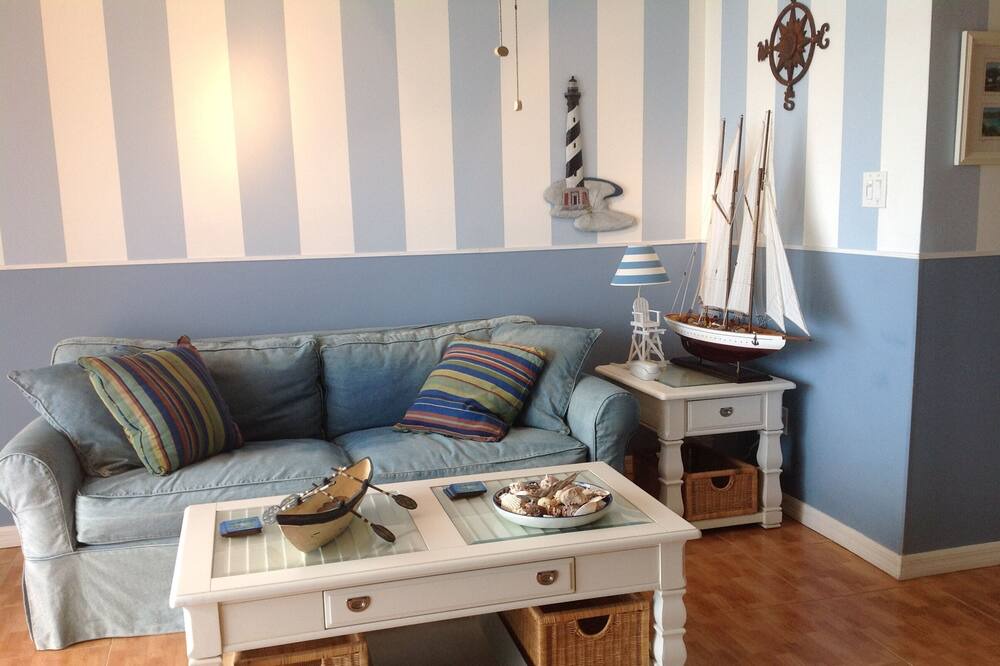 Photo of Livingroom in Cotton Valley