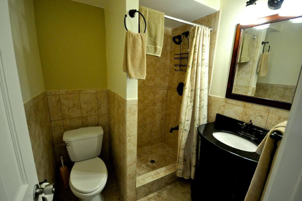 Photo of Bathroom in Cotton Valley