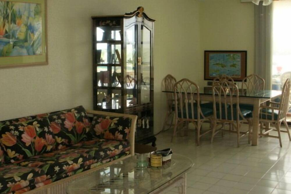 Photo of Bedroom in Bolongo Bay