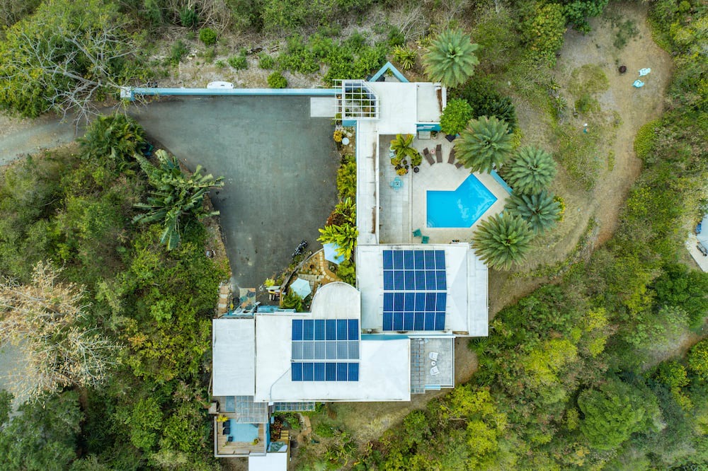 Photo of Outdoor in Estate Betsys Jewel