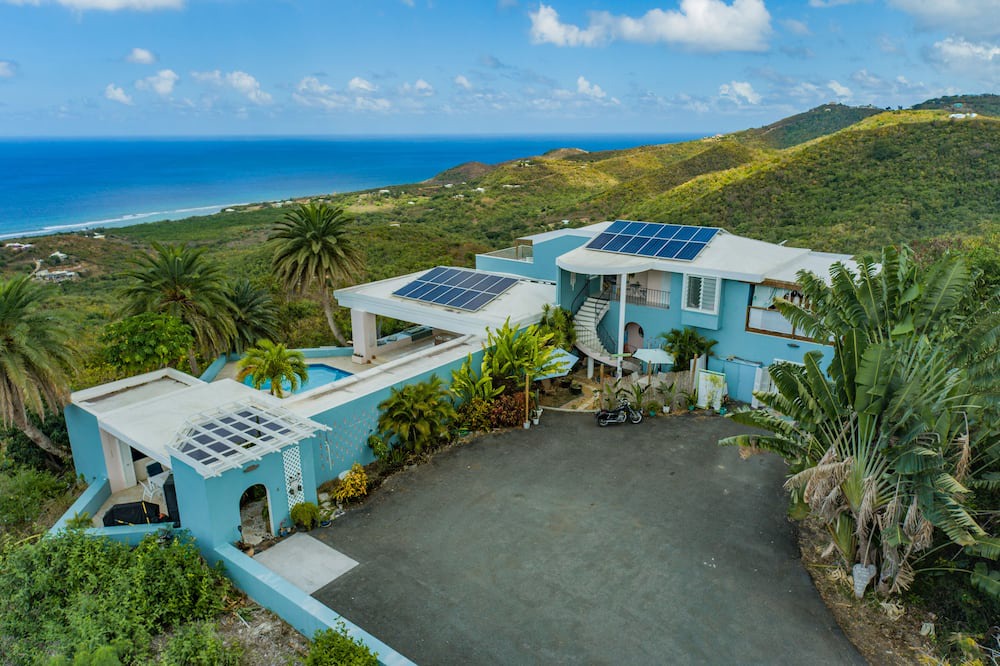 Photo of Outdoor in Estate Betsys Jewel