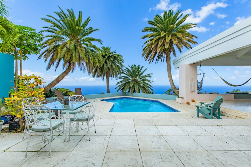 Photo of Outdoor in Estate Betsys Jewel