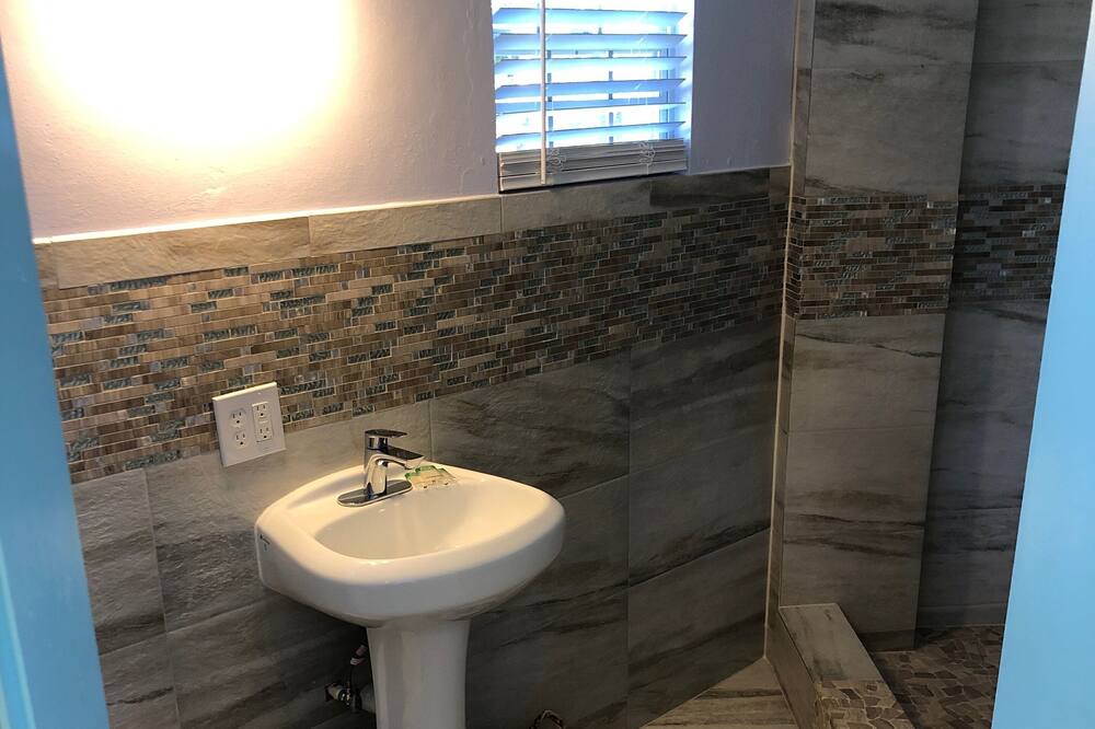 Photo of Bathroom in Estate Glucksberg and Grunwald