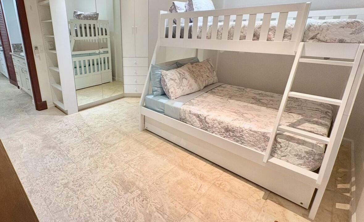 Photo of Bedroom in Estate Southgate