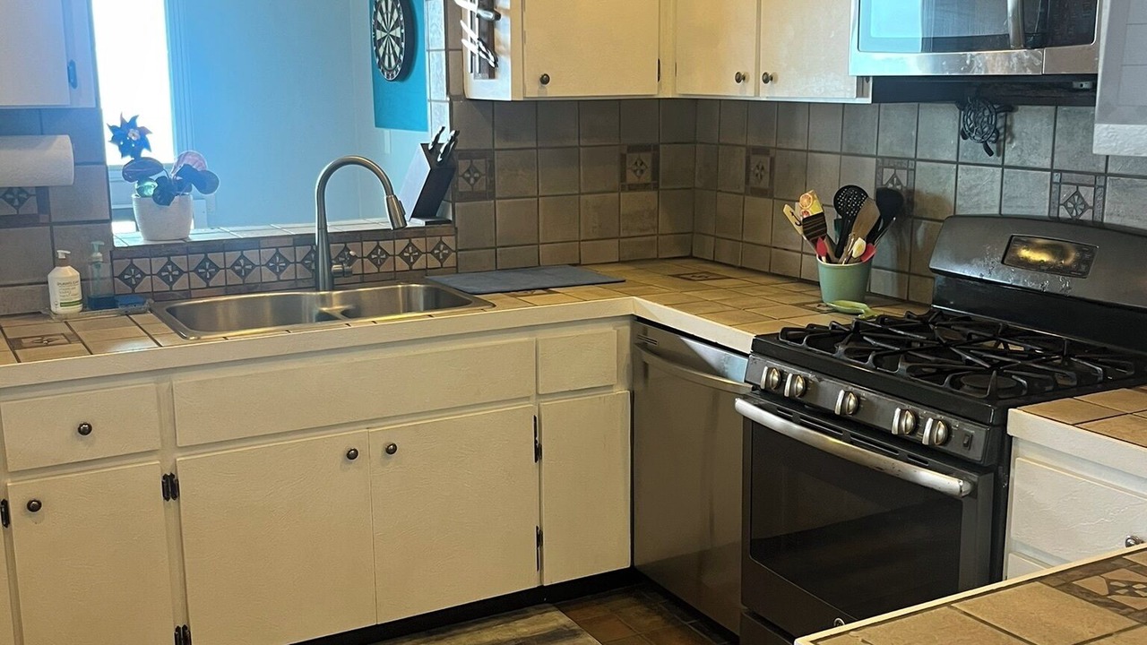 Photo of Kitchen in Estate Caret Bay