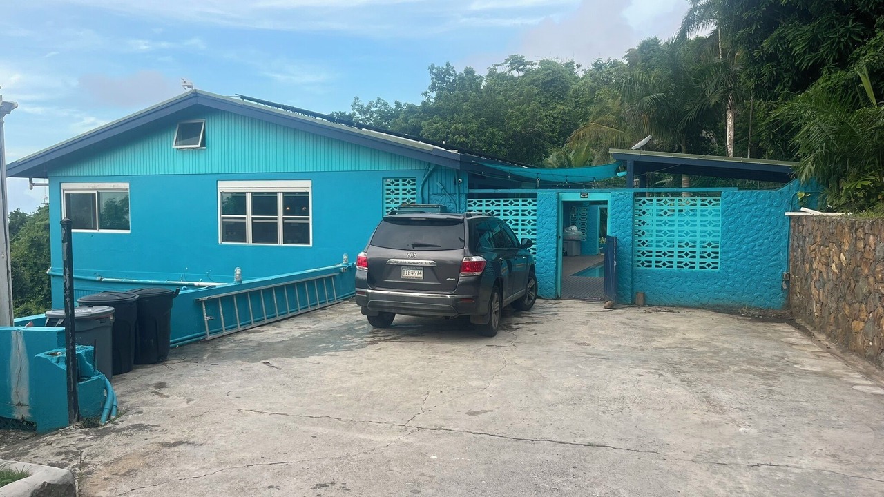 Photo of Outdoor in Estate Caret Bay