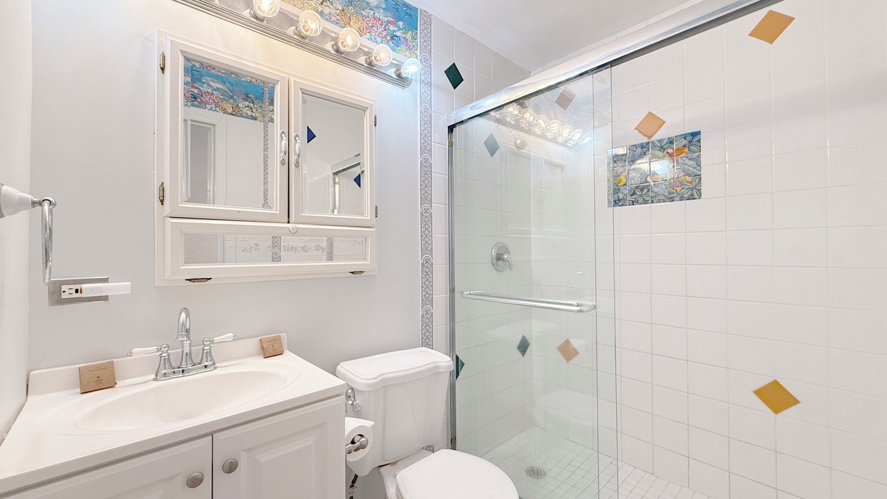 Photo of Bathroom in Red Hook