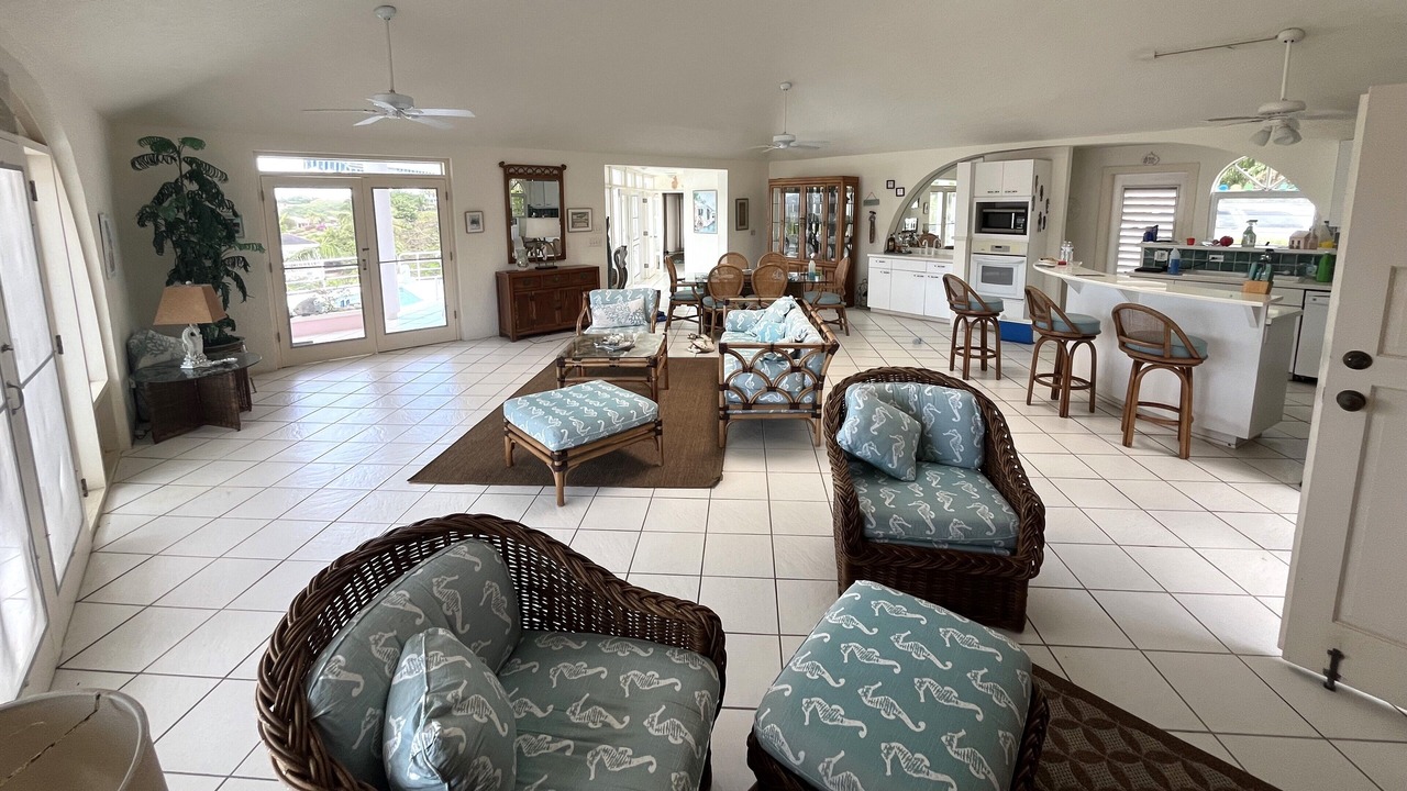 Photo of Livingroom in Estate Work and Rest