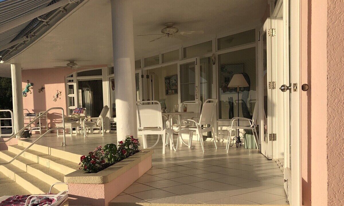 Photo of Outdoor in Estate Work and Rest