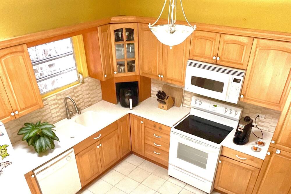 Photo of Kitchen in Estate Marys Fancy